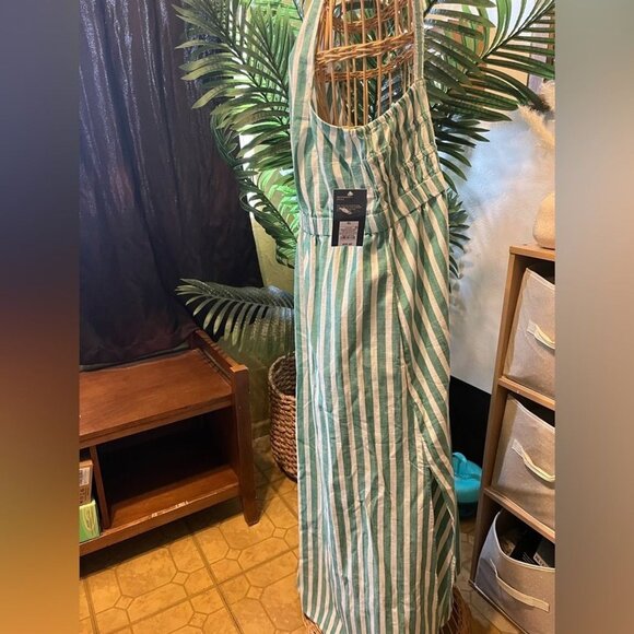 Green & White Striped Sleeveless Maxi Dress With Elastic Waist & Square Neckline - Picture 7 of 14